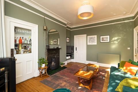 93 Bellevue Road, Edinburgh, EH7 4DG