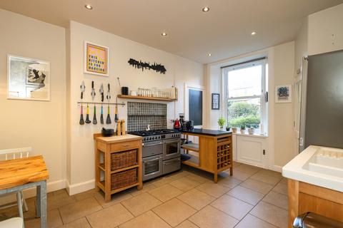 93 Bellevue Road, Edinburgh, EH7 4DG