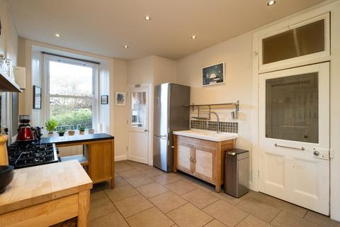 93 Bellevue Road, Edinburgh, EH7 4DG