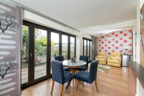 34 The Oval, Otley, LS21 2EE