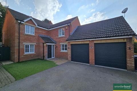 4 bedroom detached house to rent, Woodlands, Grange Park, Northampton NN4