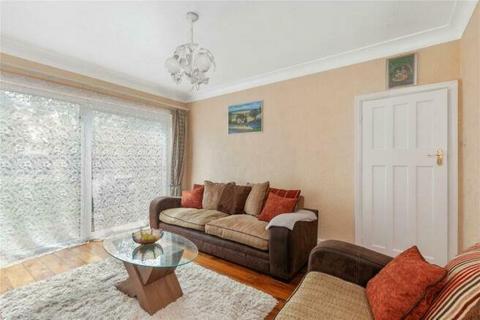 3 bedroom terraced house to rent, Prestwood Avenue, Kenton HA3