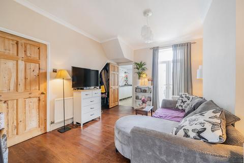 37 Albert Place, Harrogate, HG1 4QA