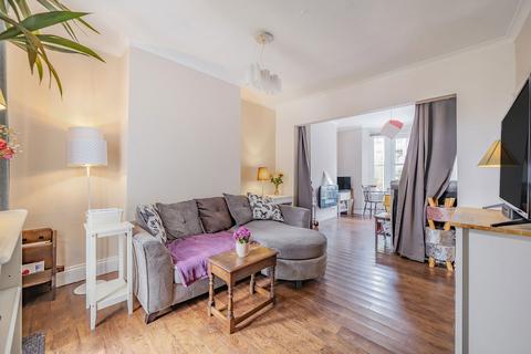 37 Albert Place, Harrogate, HG1 4QA