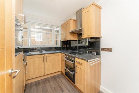 1 bedroom flat for sale, Queen Annes Place, Enfield