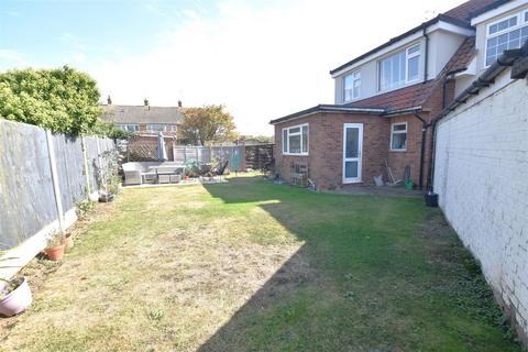 39 Banyard Way, Rochford, SS4 1UQ