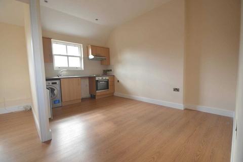 1 bedroom apartment to rent, ADDLESTONE