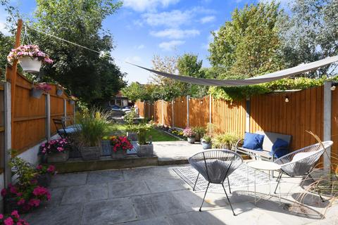 230 Baddow Road, Chelmsford, CM2 9QR