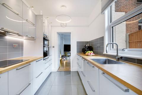 230 Baddow Road, Chelmsford, CM2 9QR