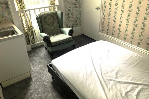 undefined, London Road, Dover CT17
