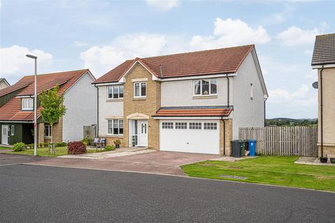 5 bedroom detached house for sale, 9 John Crane Court, Saline