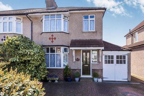 3 bedroom semi-detached house to rent, Langdale Crescent, Bexleyheath DA7