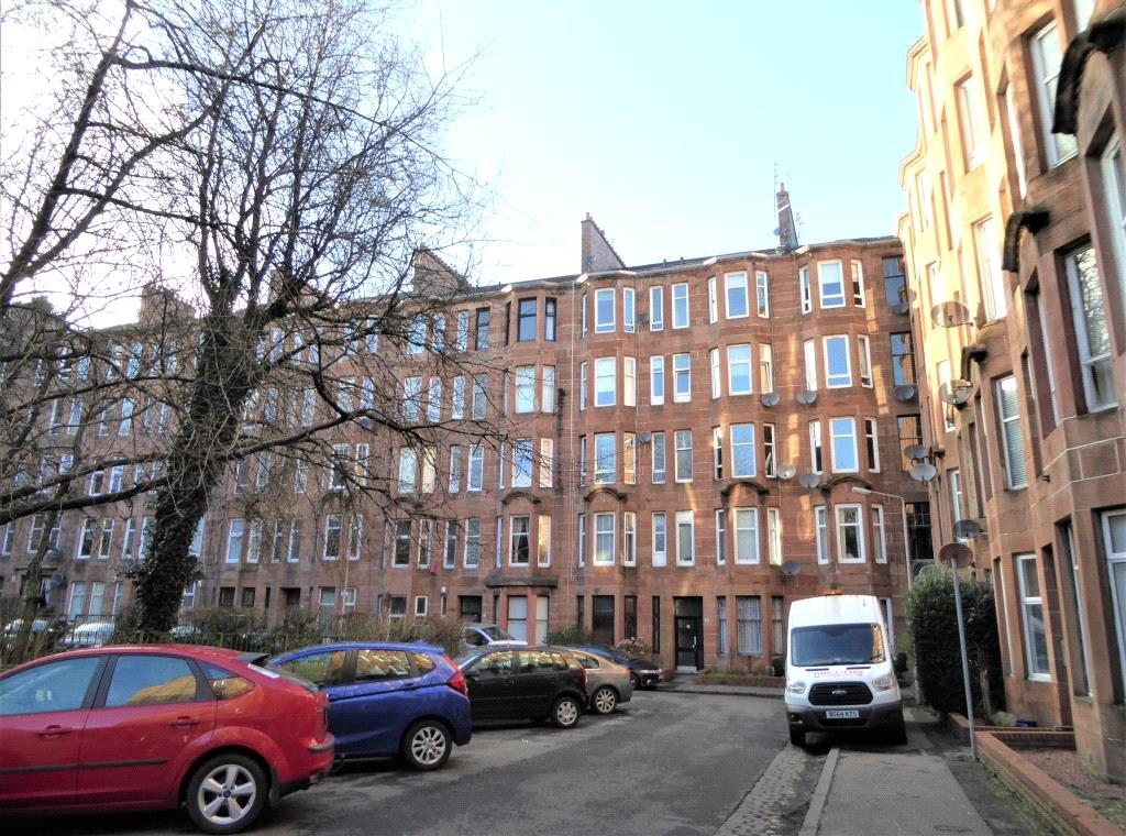Springhill Gardens, Glasgow, G41 1 bed flat to rent £875 pcm (£202 pw)