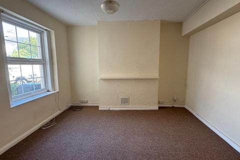 1 bedroom end of terrace house to rent, 155 East Street, Newton Abbot, TQ12