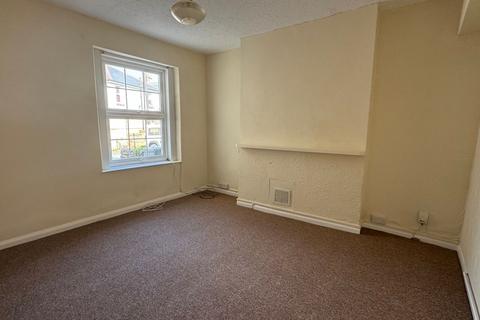 1 bedroom end of terrace house to rent, 155 East Street, Newton Abbot, TQ12