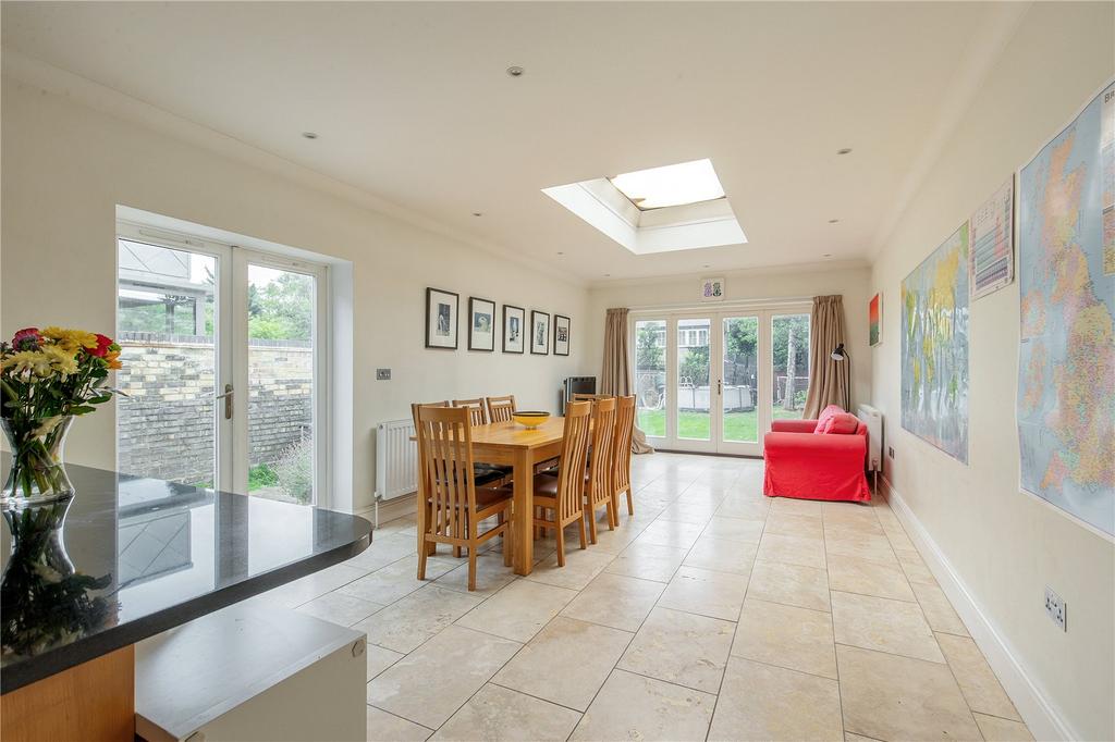 Breakfast Room