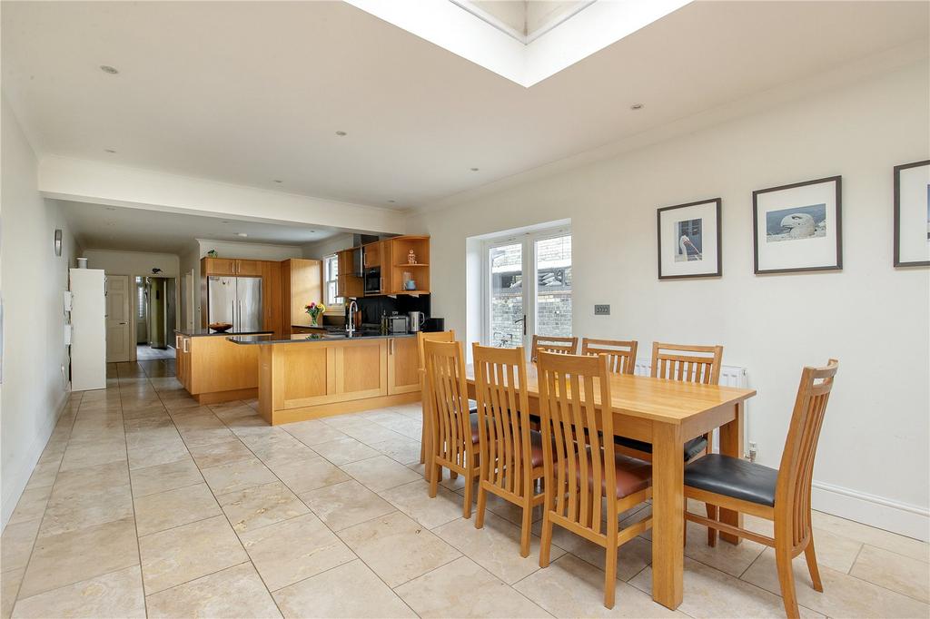 Breakfast Room
