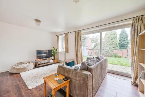 3 Ivy Gardens, Lichfield, WS14 0LX