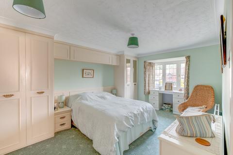 7 Berkeswell Close, Redditch, B98 8SF