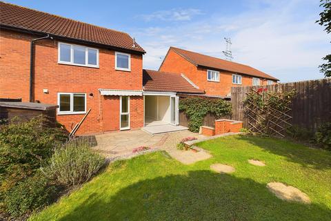 3 bedroom semi-detached house to rent, Redwind Way, Longlevens, Gloucester, Gloucestershire, GL2