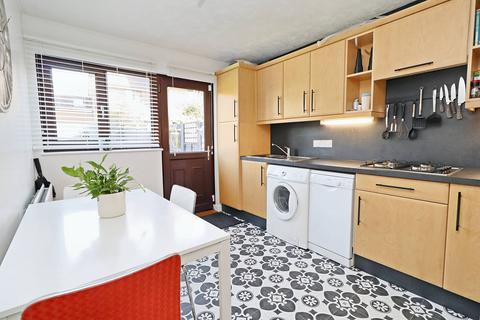 3 bedroom end of terrace house for sale, Mosse Gardens, Chichester PO19