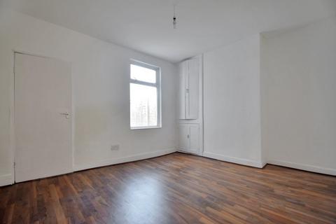 2 bedroom terraced house for sale, High Street, Rainham, Rainham, Gillingham, ME8