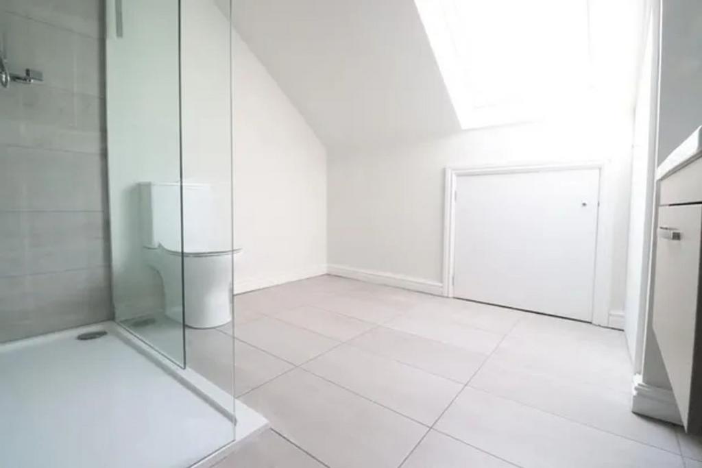 Bh78awqa2 956114 1630597646880533504