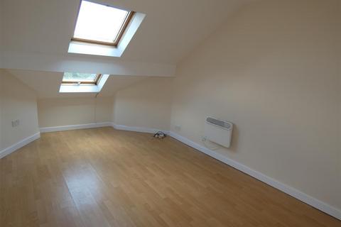 2 bedroom apartment to rent, Park Lane, Poynton, Stockport