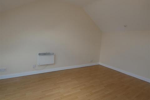 2 bedroom apartment to rent, Park Lane, Poynton, Stockport