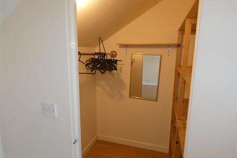 2 bedroom apartment to rent, Park Lane, Poynton, Stockport