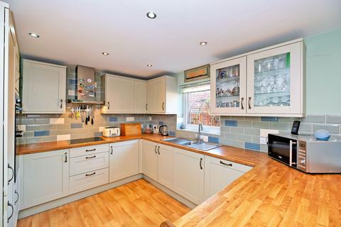 3 bedroom semi-detached house for sale, Sunningdale Walk, Leeds LS17