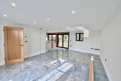 3 bedroom barn conversion for sale, Worsham Lane, Bexhill On Sea, TN40