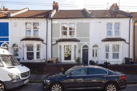 2 bedroom terraced house for sale, Battersea Road, Easton