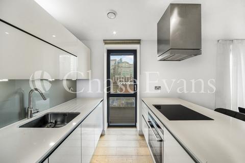 3 bedroom apartment to rent, Kensington Apartments, Cityscape, Aldgate E1