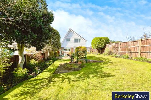 2 bedroom detached house for sale, Larkhill Grove, Hightown