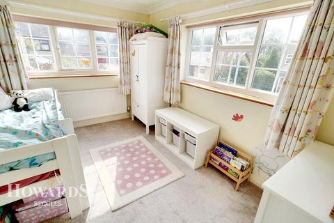 25 Cherry Hill Close, Worlingham, Beccles, NR34 7EG