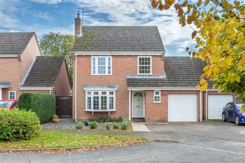 4 bedroom detached house for sale, Hallwyck Gardens, Newmarket CB8