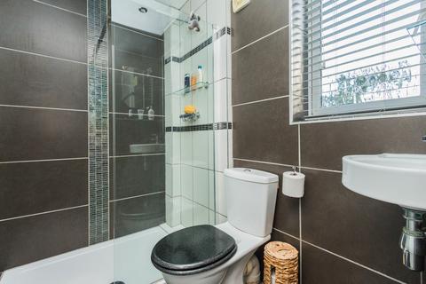 5 Dairy Way, Irthlingborough, Wellingborough, NN9 5TH