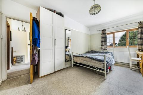 2 Franklin Passage, London, SE9 6RG