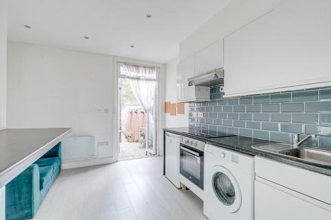 1 bedroom apartment to rent, Willingdon Road, Turnpike Lane, London