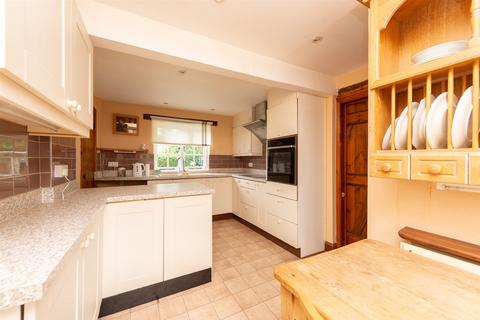 3 bedroom detached house for sale, Harvel Street, Harvel, Meopham, Kent