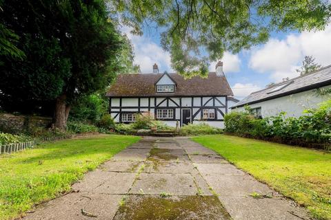 3 bedroom detached house for sale, Harvel Street, Harvel, Meopham, Kent