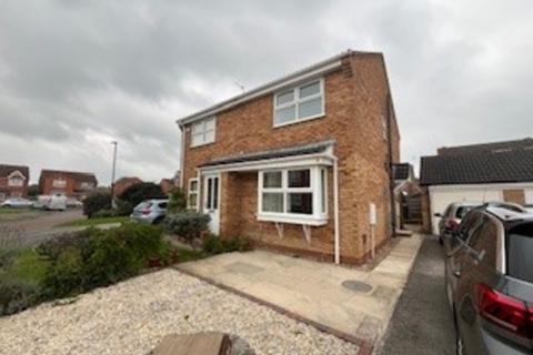 2 bedroom semi-detached house to rent, Coledale Close, Rawcliffe