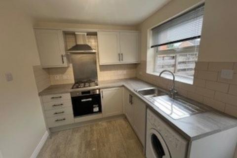 2 bedroom semi-detached house to rent, Coledale Close, Rawcliffe