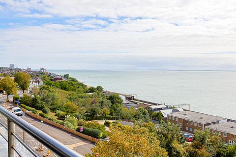 2 bedroom penthouse for sale, Grand Parade, Leigh-on-Sea