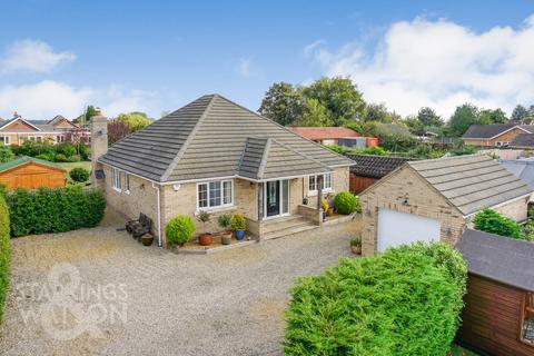 3 bedroom detached bungalow for sale, Grove Avenue, New Costessey, Norwich