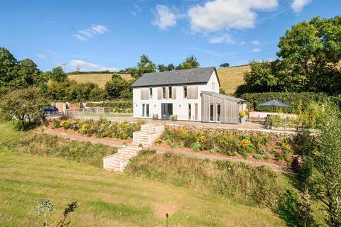 3 bedroom detached house for sale, Crediton