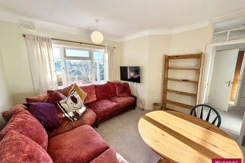 2 bedroom apartment to rent, Gainsborough Court, Nether Street