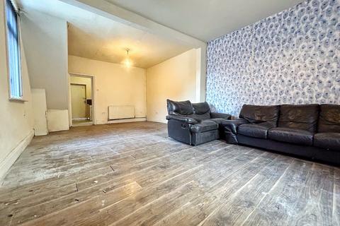 3 bedroom end of terrace house for sale, Aubrey Street, Rochdale, Greater Manchester, OL11