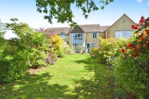 3 bedroom house for sale, Manor Farm Court, Purton Stoke, Wiltshire